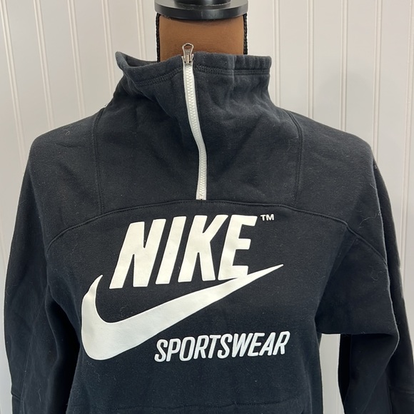 NWOT! Vintage Inspired Nike Sportswear Pullover! Size small - Picture 3 of 7